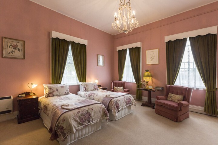 Room 14 of 70