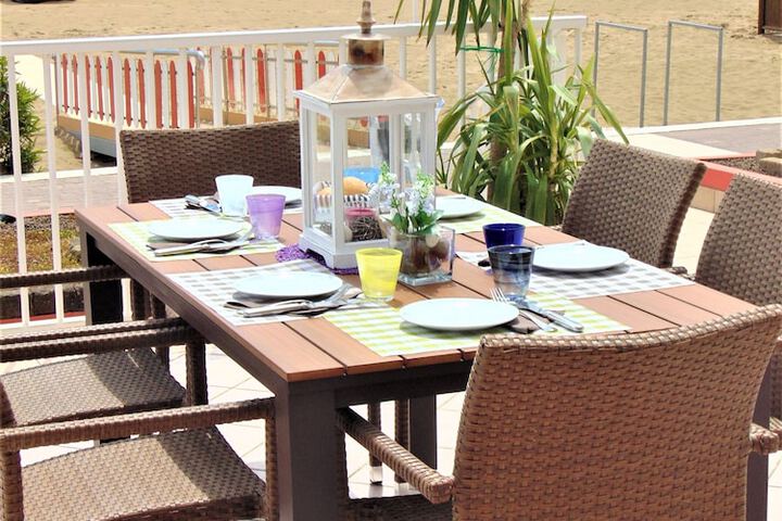 Dining Photos