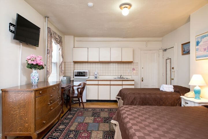 Room 12 of 30