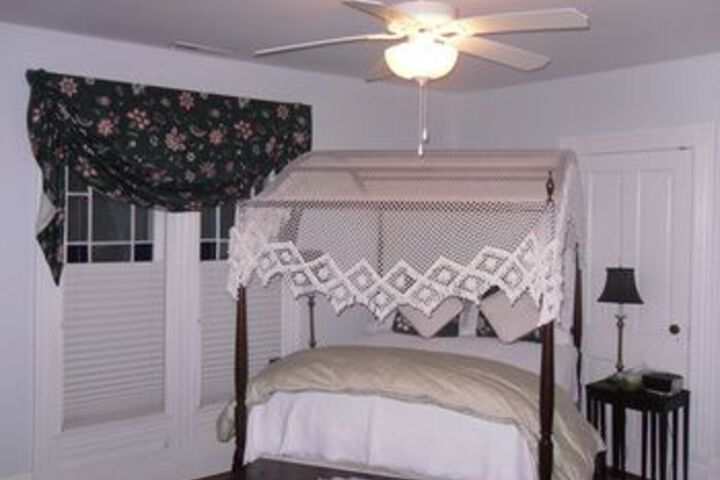 Room 33 of 76