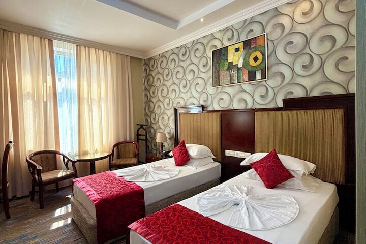 Room 9 of 43