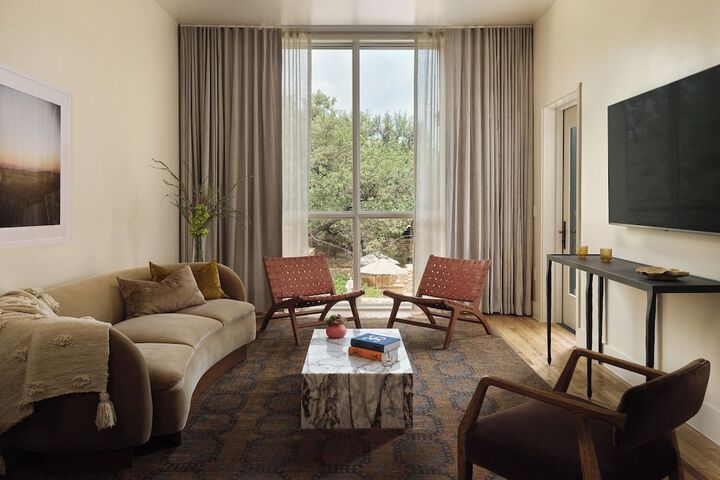 Room 20 of 49