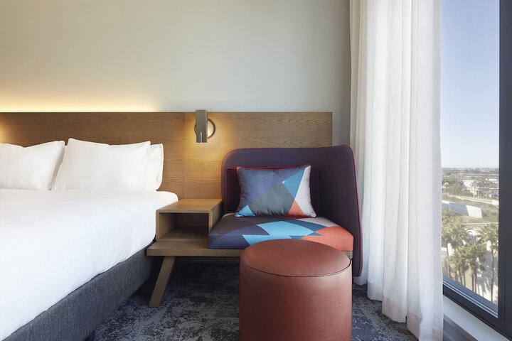 Room 17 of 57