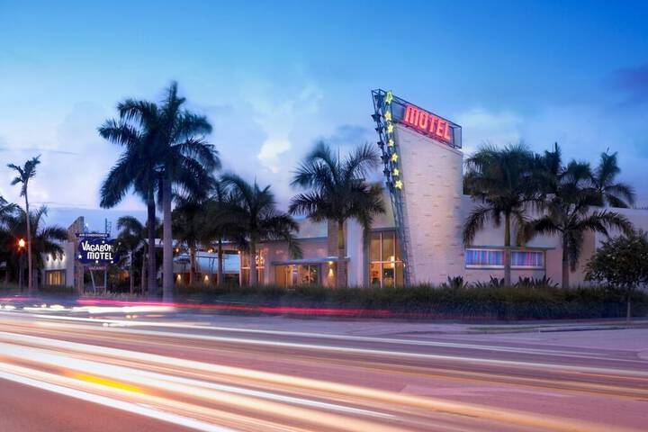 Hotel 74 of 76