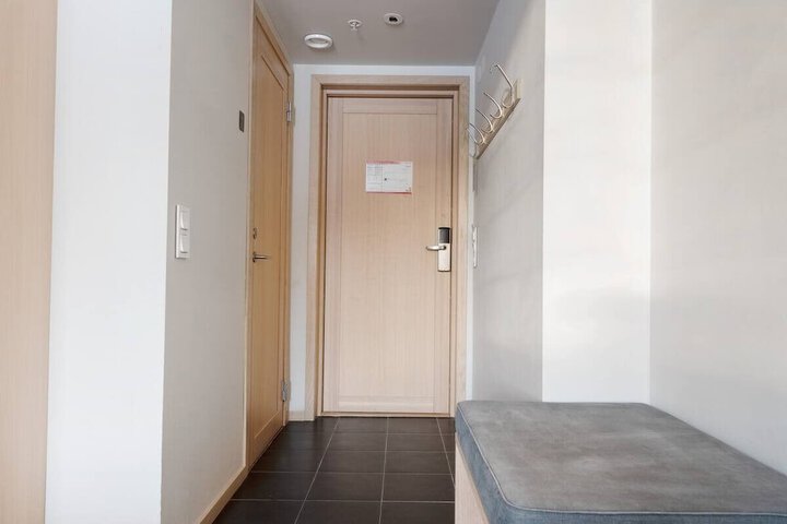 Room 10 of 865