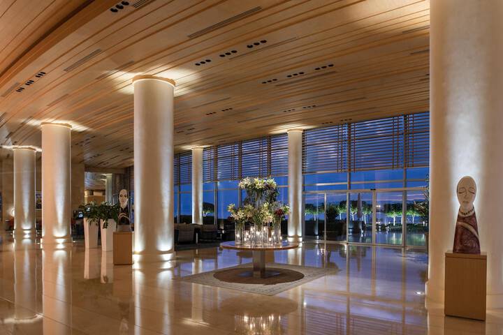 Guest Lobby
