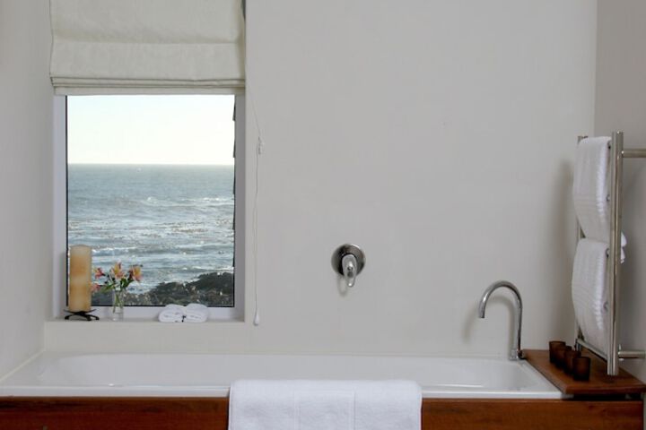 Room 25 of 56