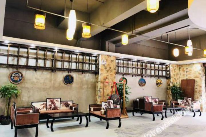 Hotel Interior 4 of 12