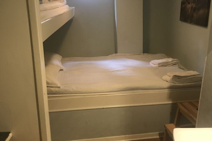 Room 15 of 50