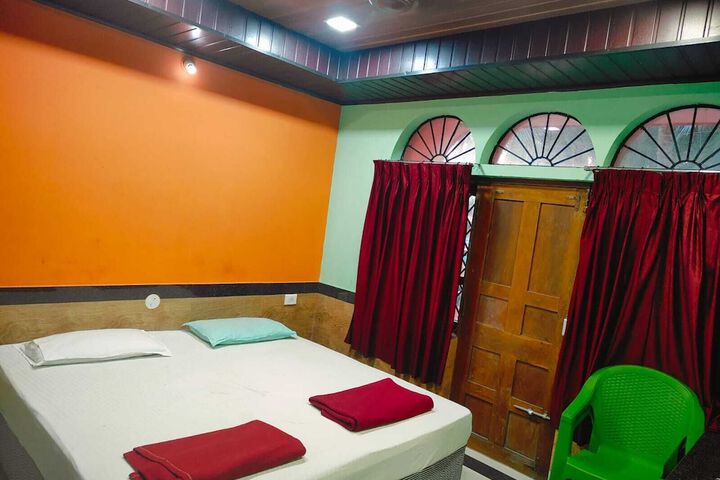 Room 6 of 26