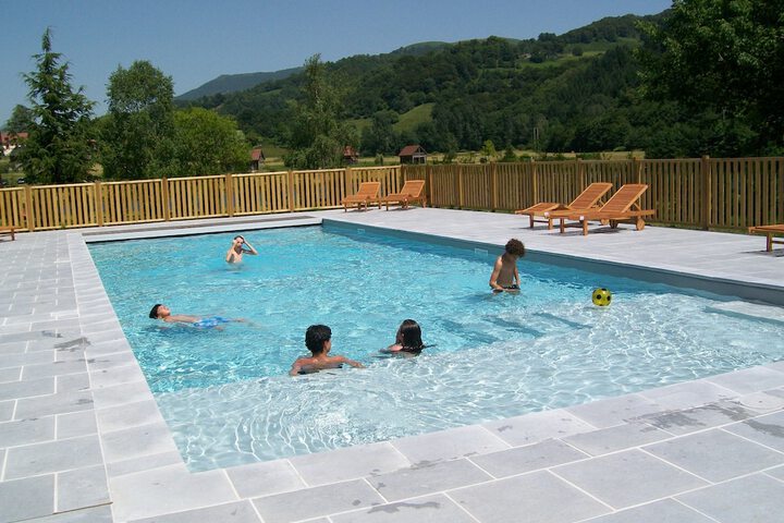Pool 14 of 31
