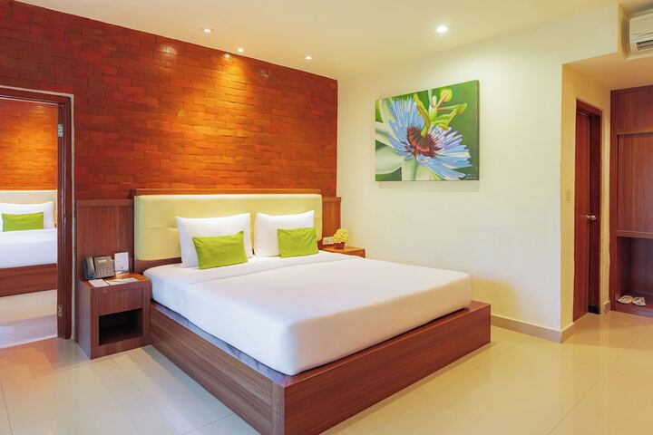 Room 13 of 91