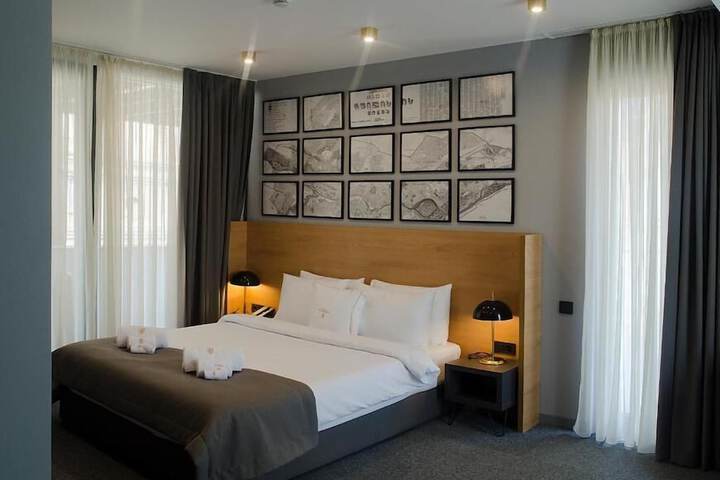 Room 14 of 50