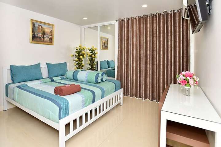 Room 6 of 55