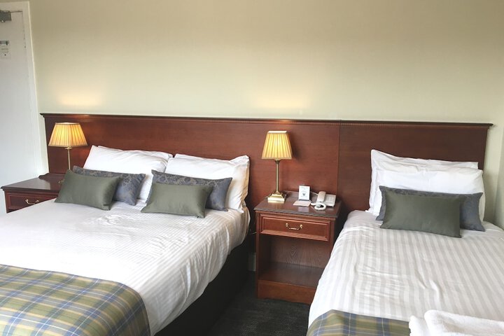 Room 65 of 144