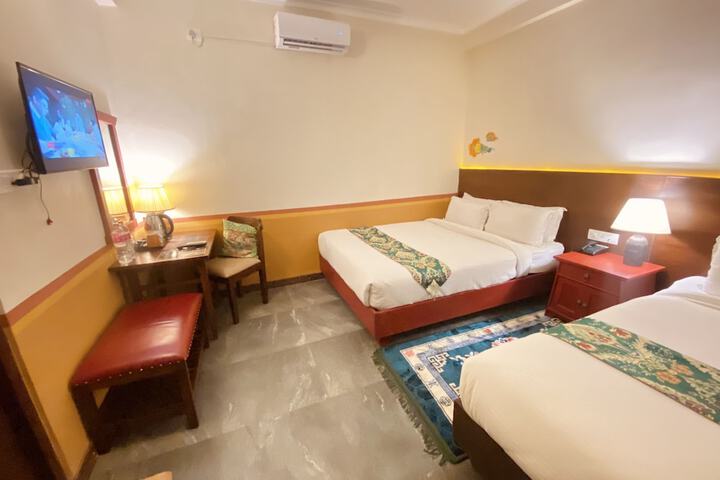 Room 55 of 214