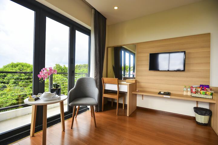 Room 30 of 81