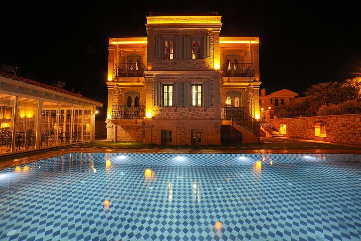 Pool 89 of 171