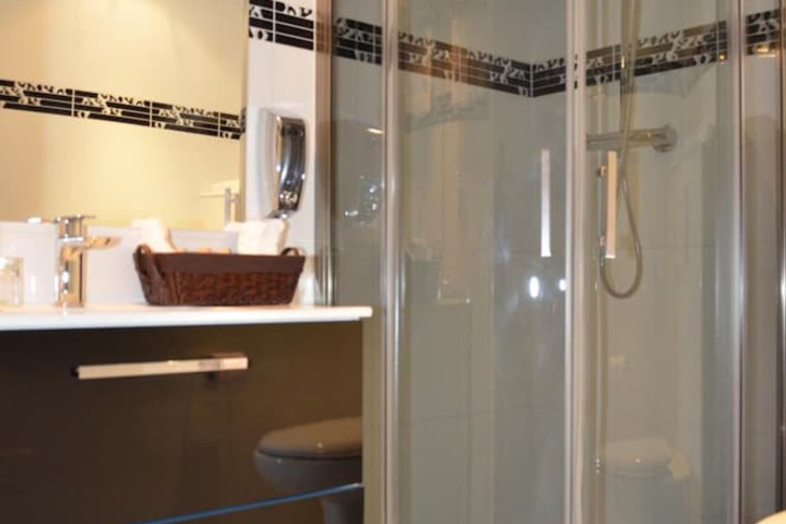 Clean Restrooms