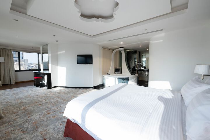 Room 16 of 58