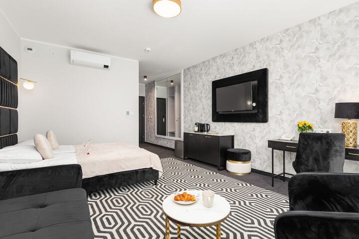Room 14 of 49