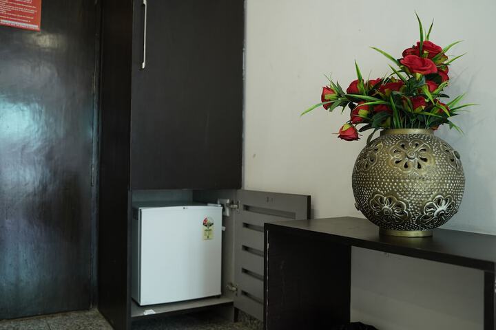 Room 5 of 14