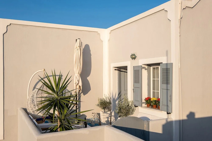 Paradise Traditional Cycladic House