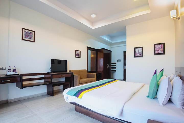 Room 15 of 44