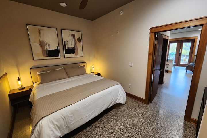 Room 4 of 54