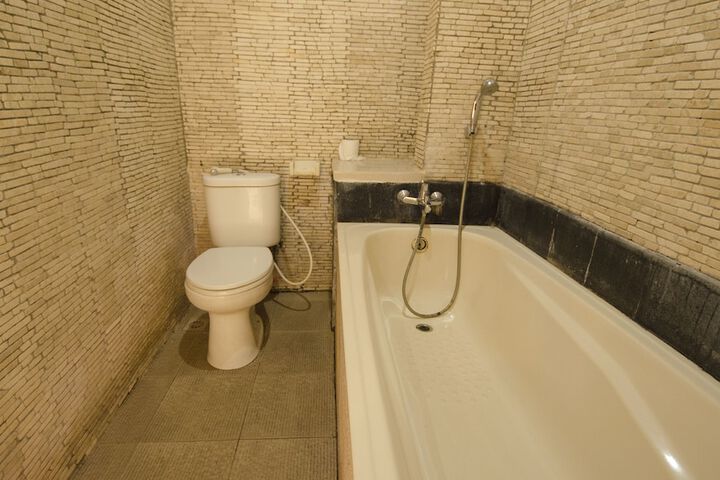 Clean Restrooms