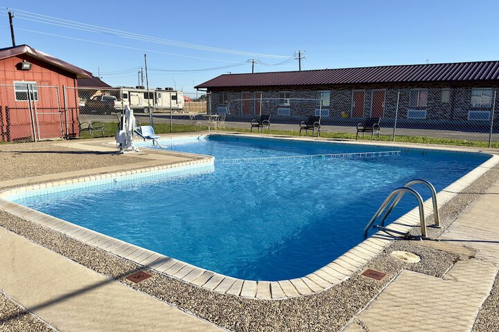 Pool 63 of 99
