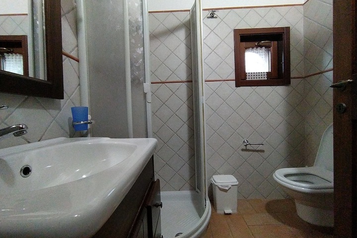 Room 27 of 42