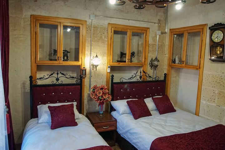 Room 9 of 51