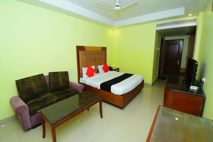 Room 4 of 22