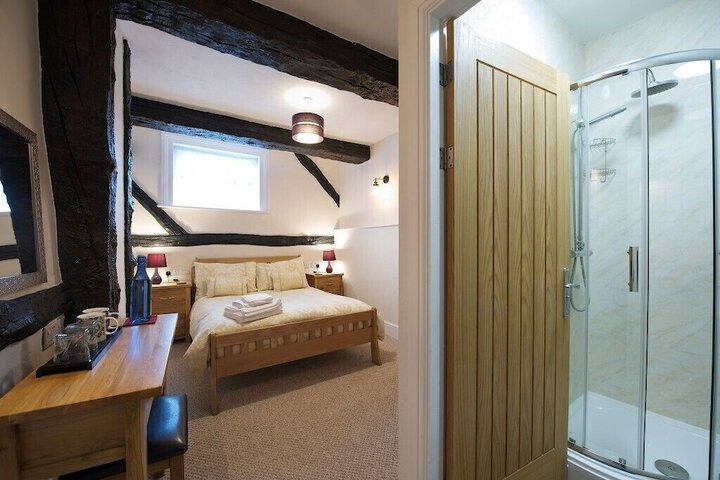 Room 16 of 26