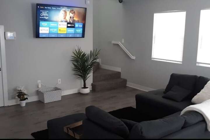Room 28 of 38