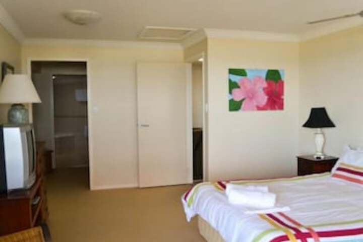 Room 22 of 123