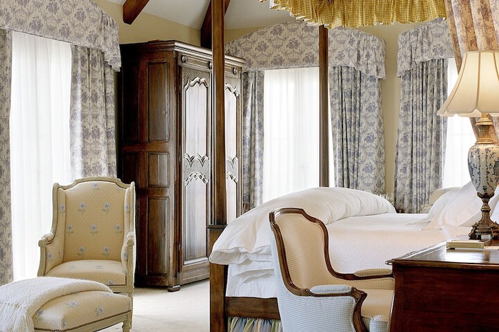 Room 18 of 53