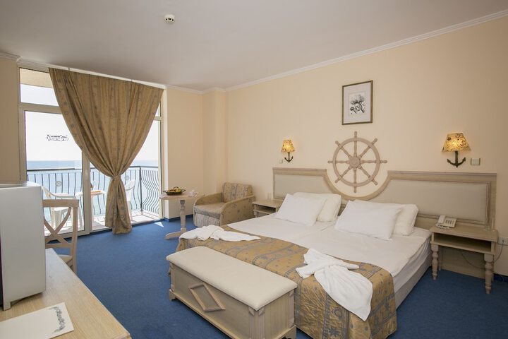 Room 35 of 124