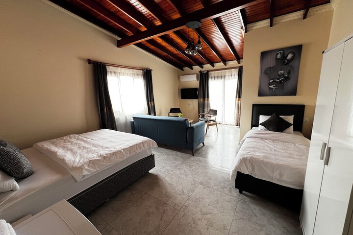Room 26 of 58