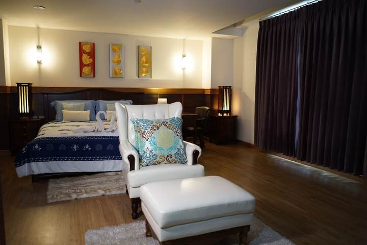 Room 7 of 37