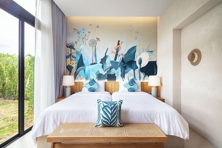 Room 42 of 174