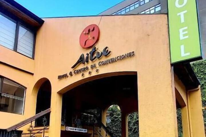 Exterior of Hotel Aitue