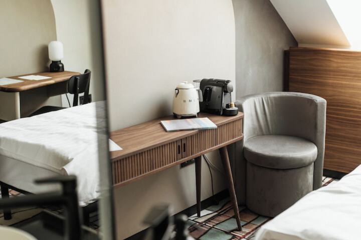 Room 7 of 52