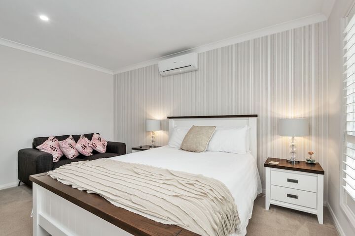 Room 6 of 67