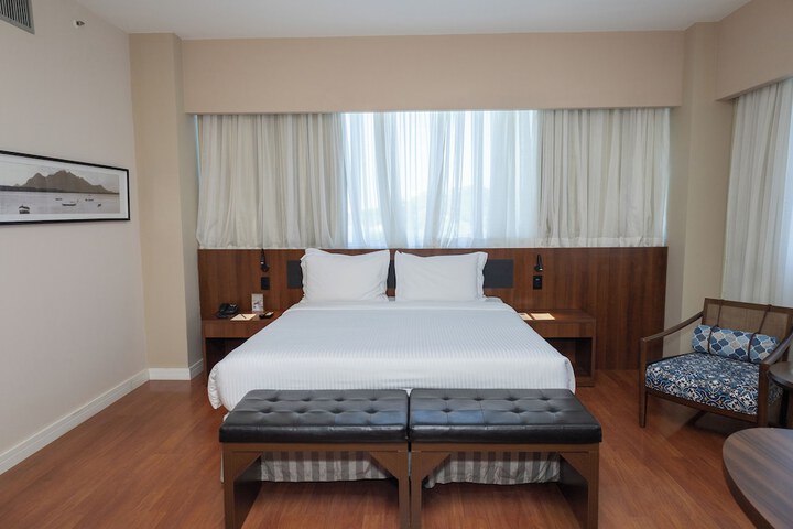 Room 15 of 172