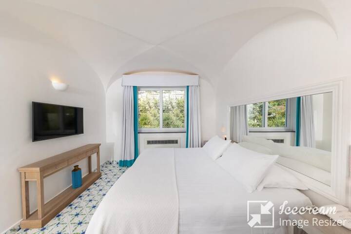 Room 25 of 110