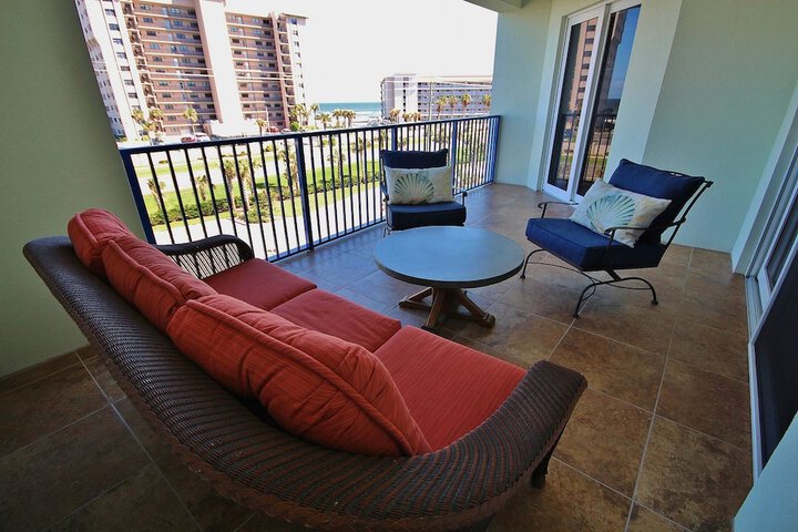 Terrace/Patio 17 of 25