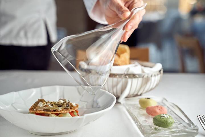 Dining 100 of 168