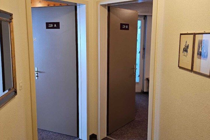 Room 40 of 97